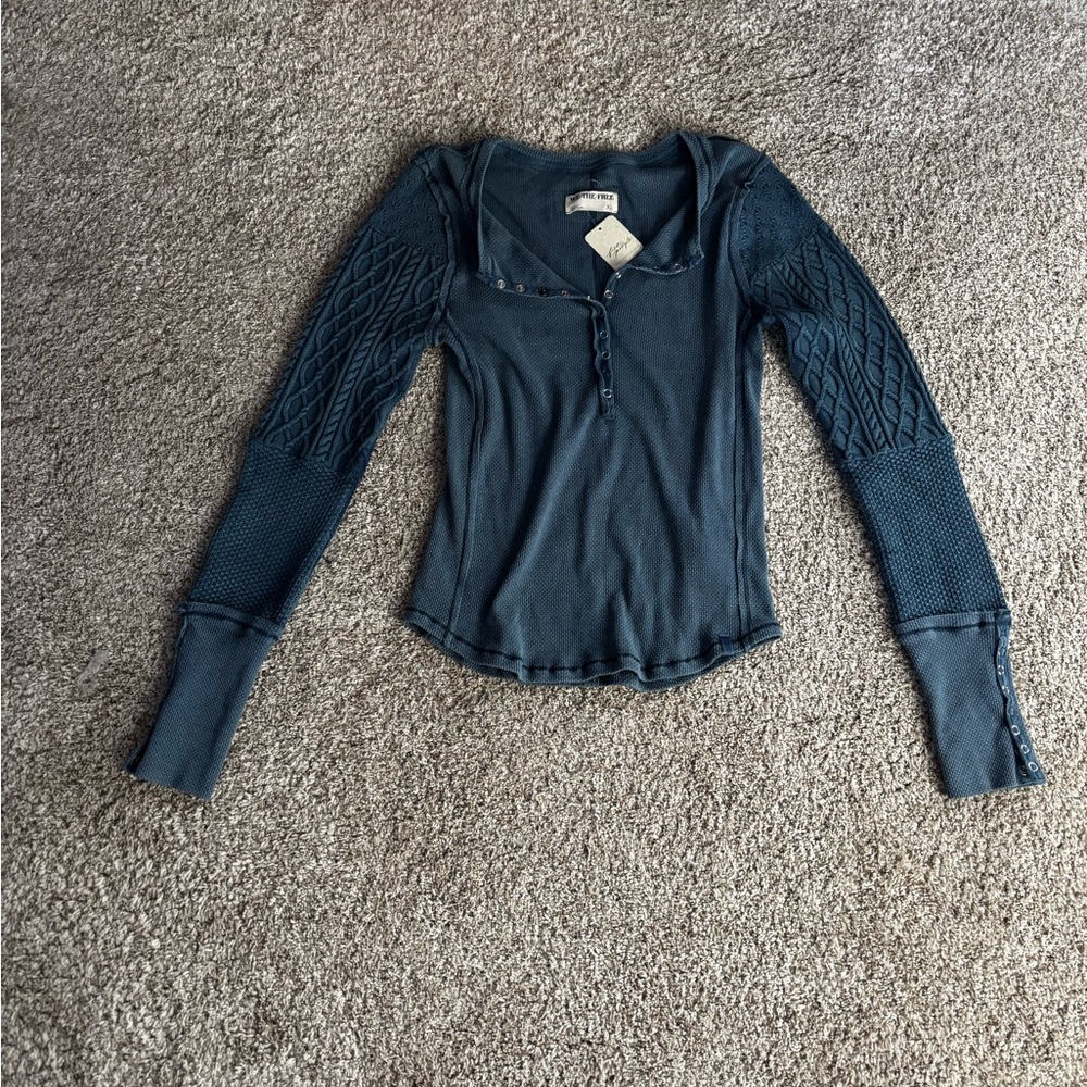 Free people Women's Blue Long Sleeve Top